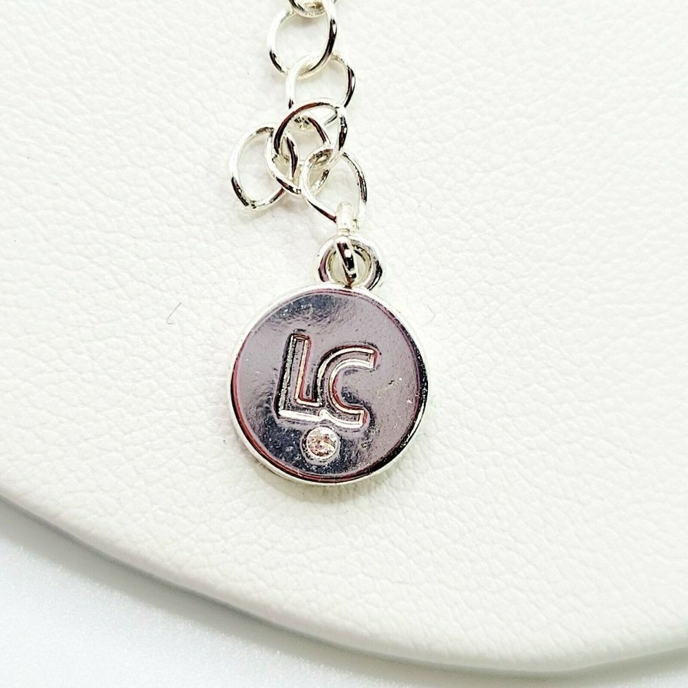 Liz Claiborne Twisted Herringbone Necklace Silver Tone 17" EUC Classic Versatile - Picture 7 of 9